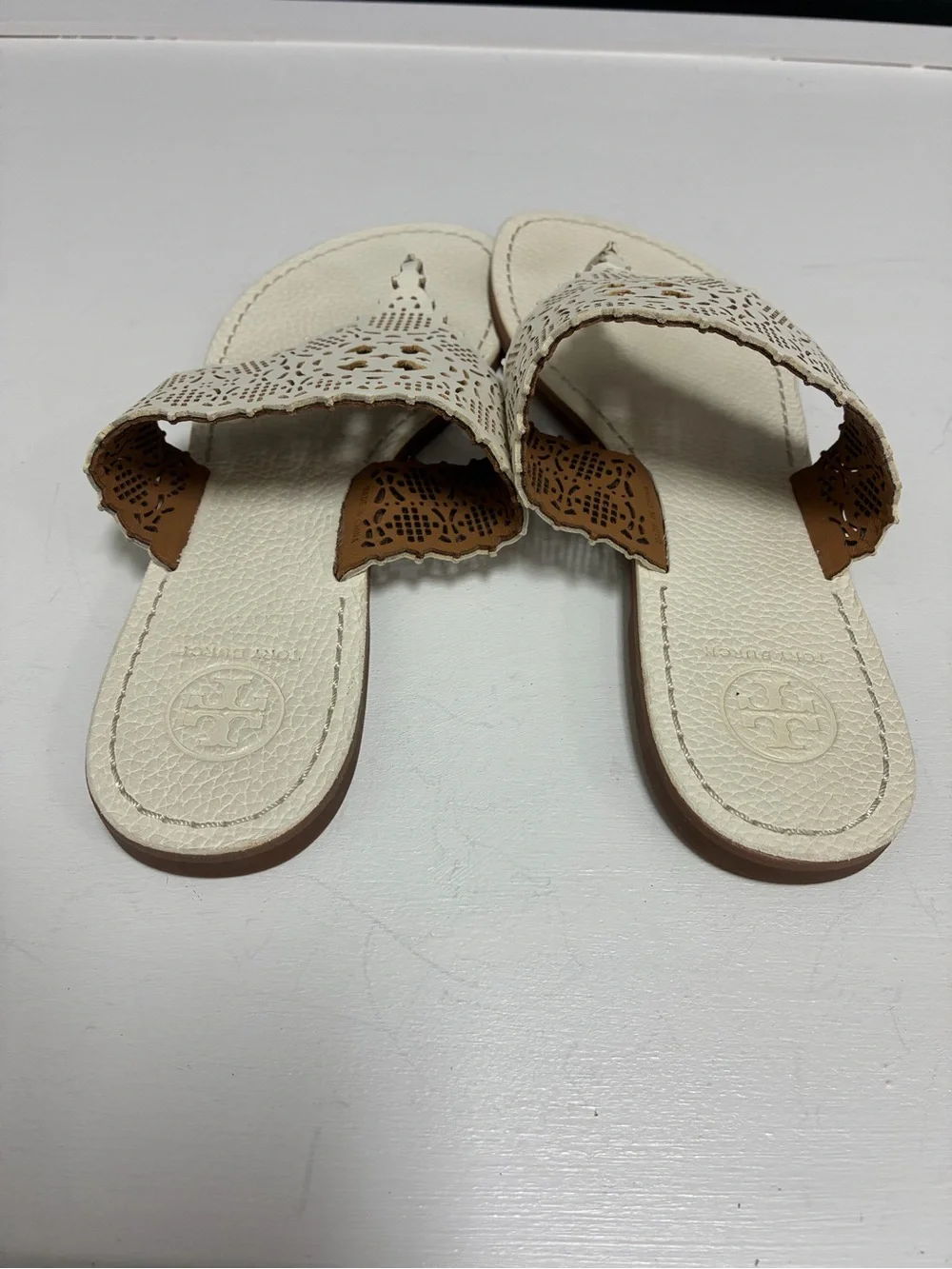 NWT Tory Burch Ivory Laser-Cut Thong Sandals